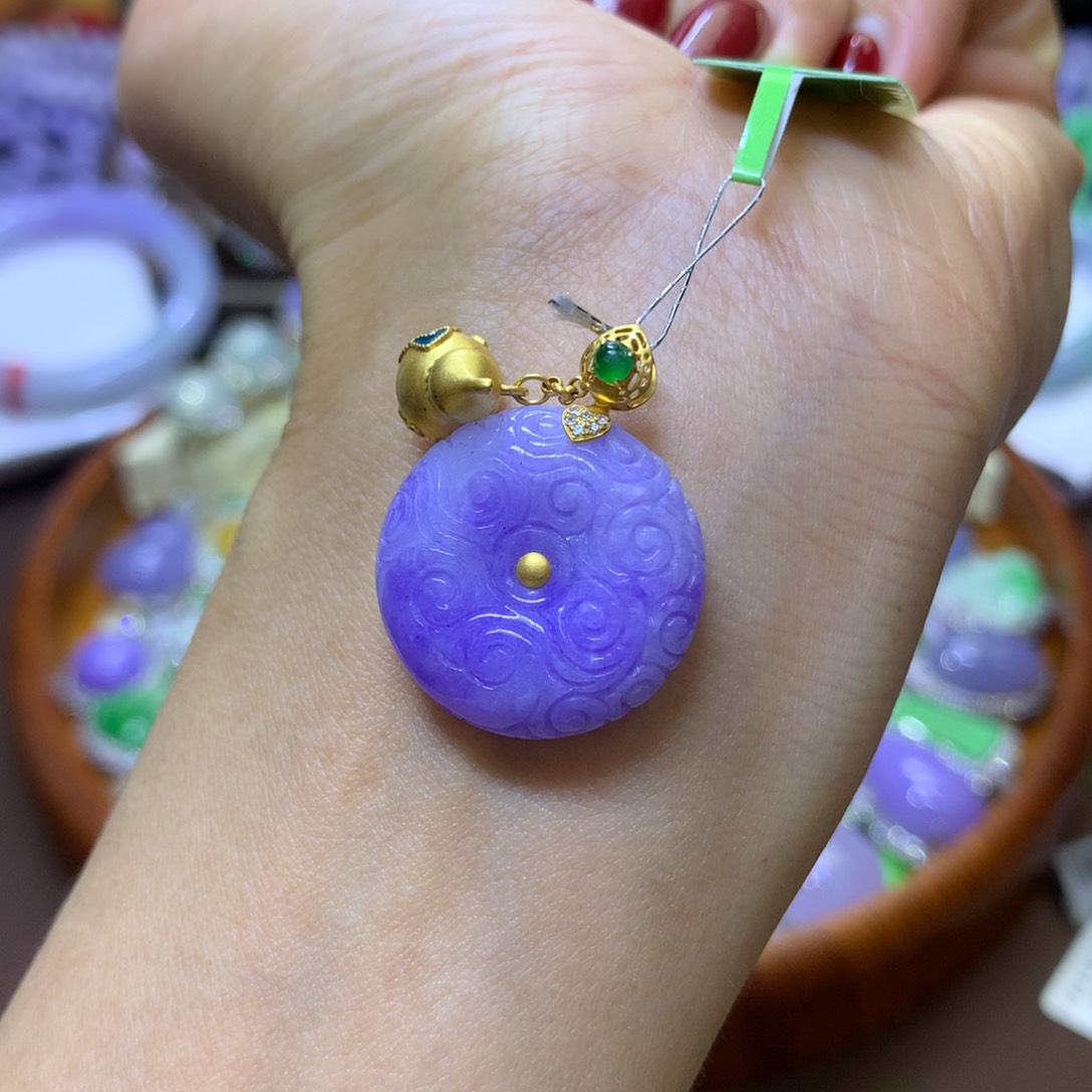 【闪购商品】翡翠颈饰18K金镶嵌翡翠