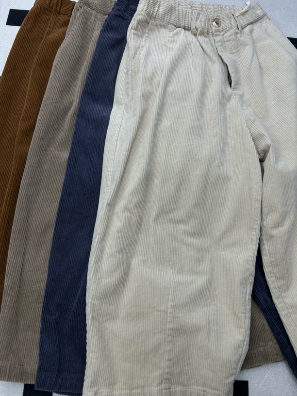 秋冬季百搭灯芯绒女裤