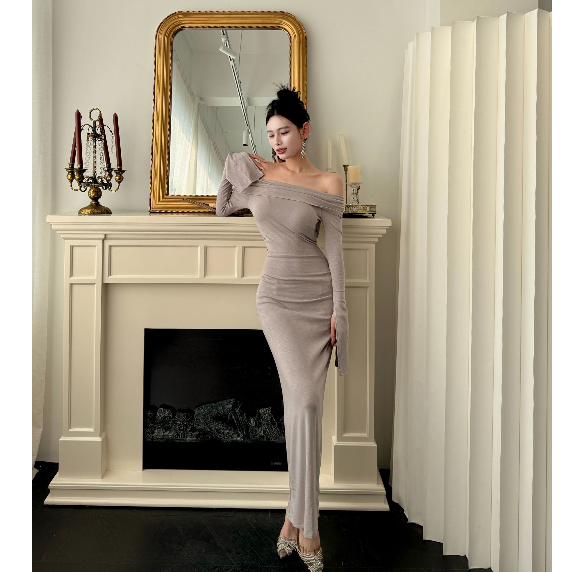 【JINGGUO轻奢】小众设计修身露腰纯欲包臀抹胸性感连衣裙7539