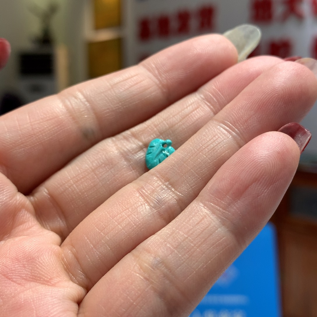 绿松石配饰未镶嵌