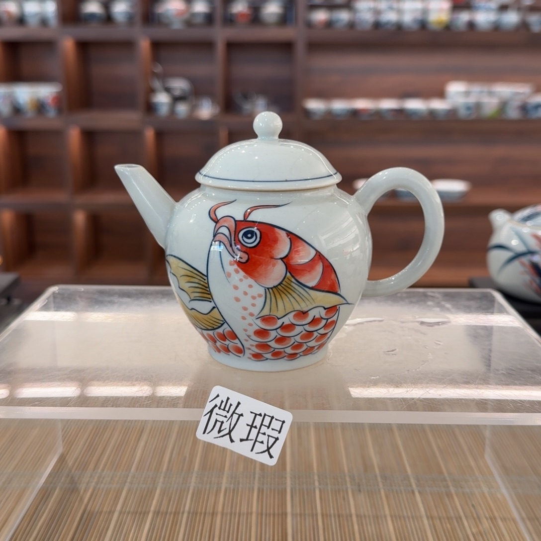 釉下手绘茶具微瑕