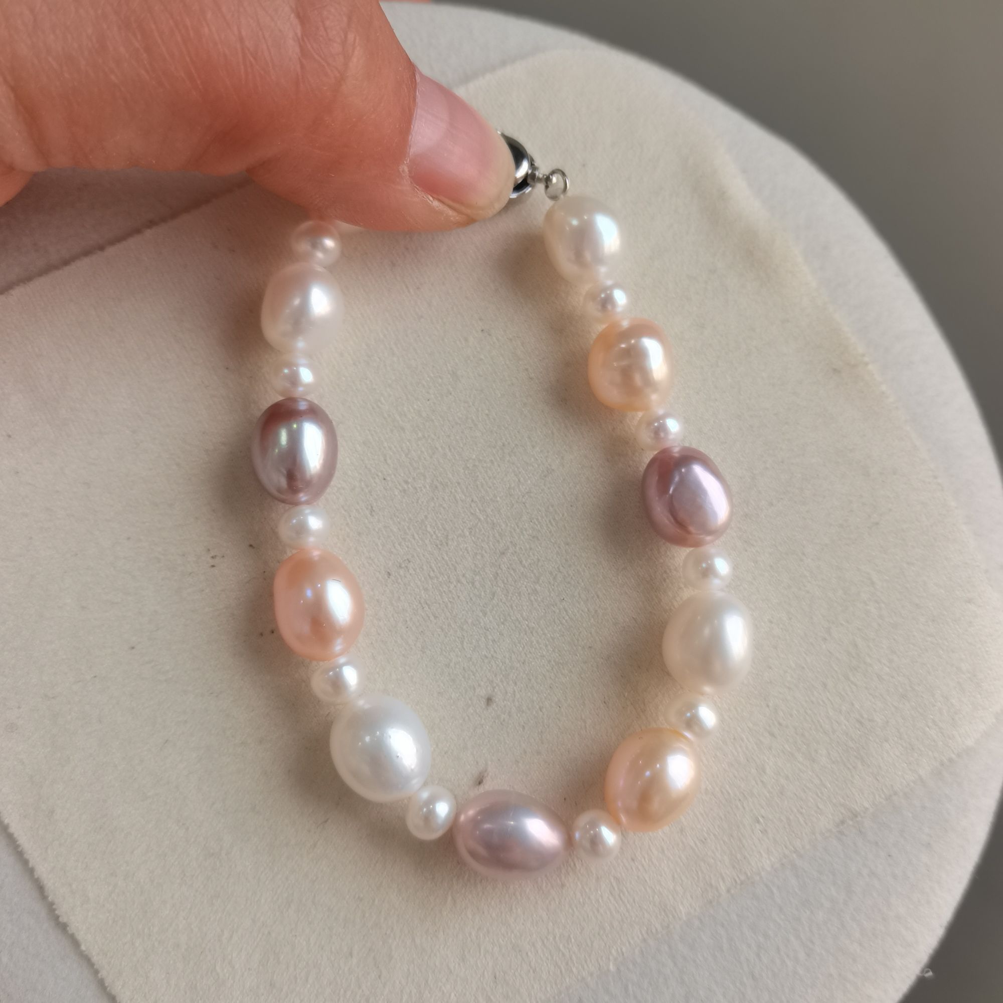新品上新 珍珠手链糖果色几乎无瑕碎银子古典无核淡水珍珠手链