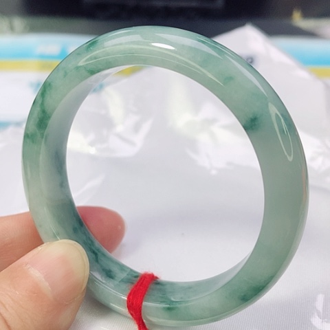 翡翠手镯未镶嵌0529号