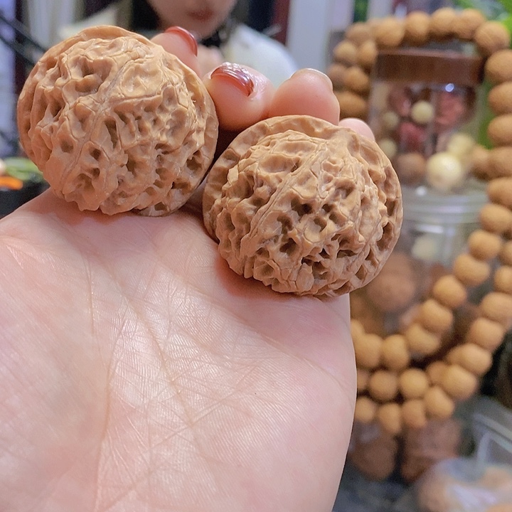 【闪购商品】文玩核桃把件42闷尖苹果