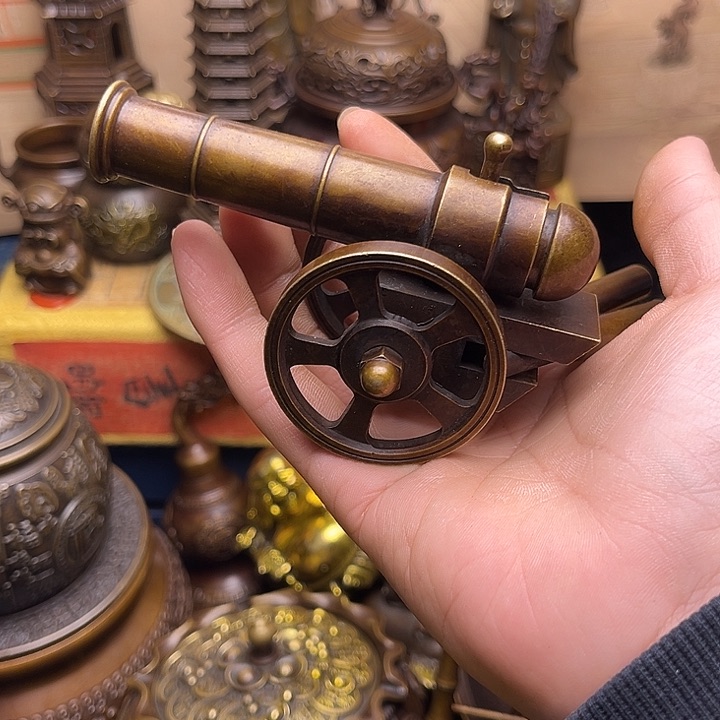 精美铜器点击下单