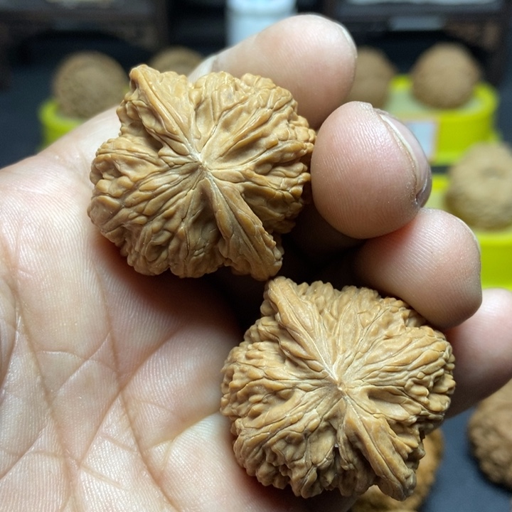 核桃山地磨盘007