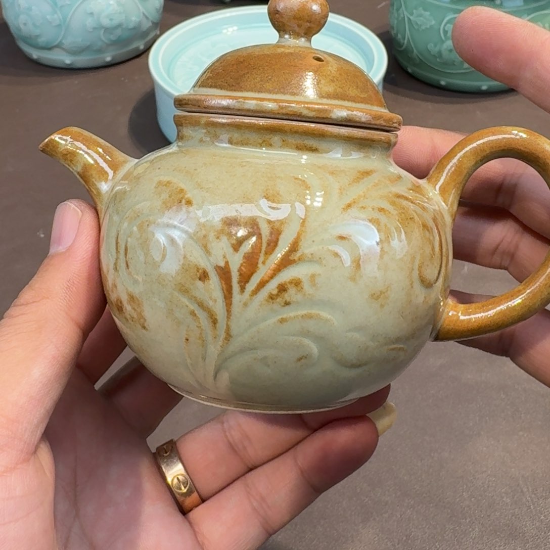 杯龙泉青瓷茶具微瑕