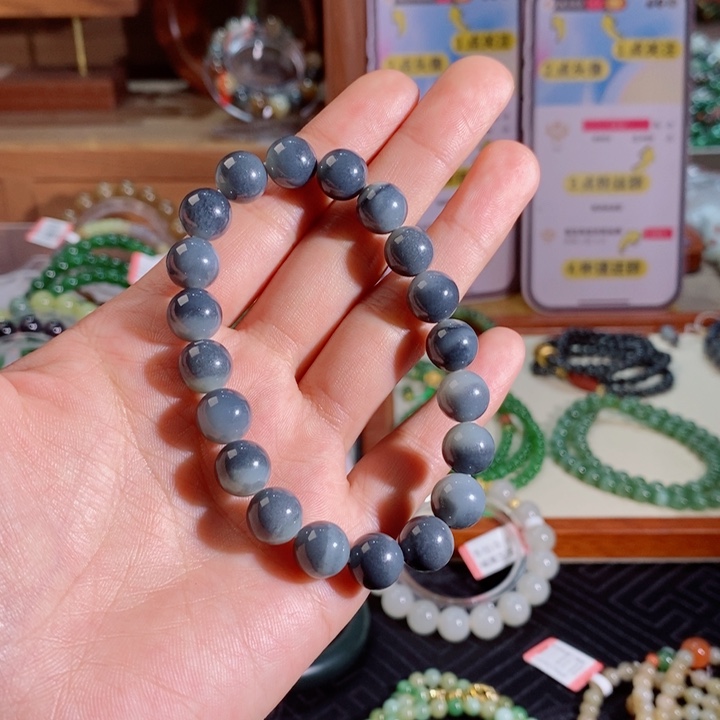 未镶嵌和田玉手链