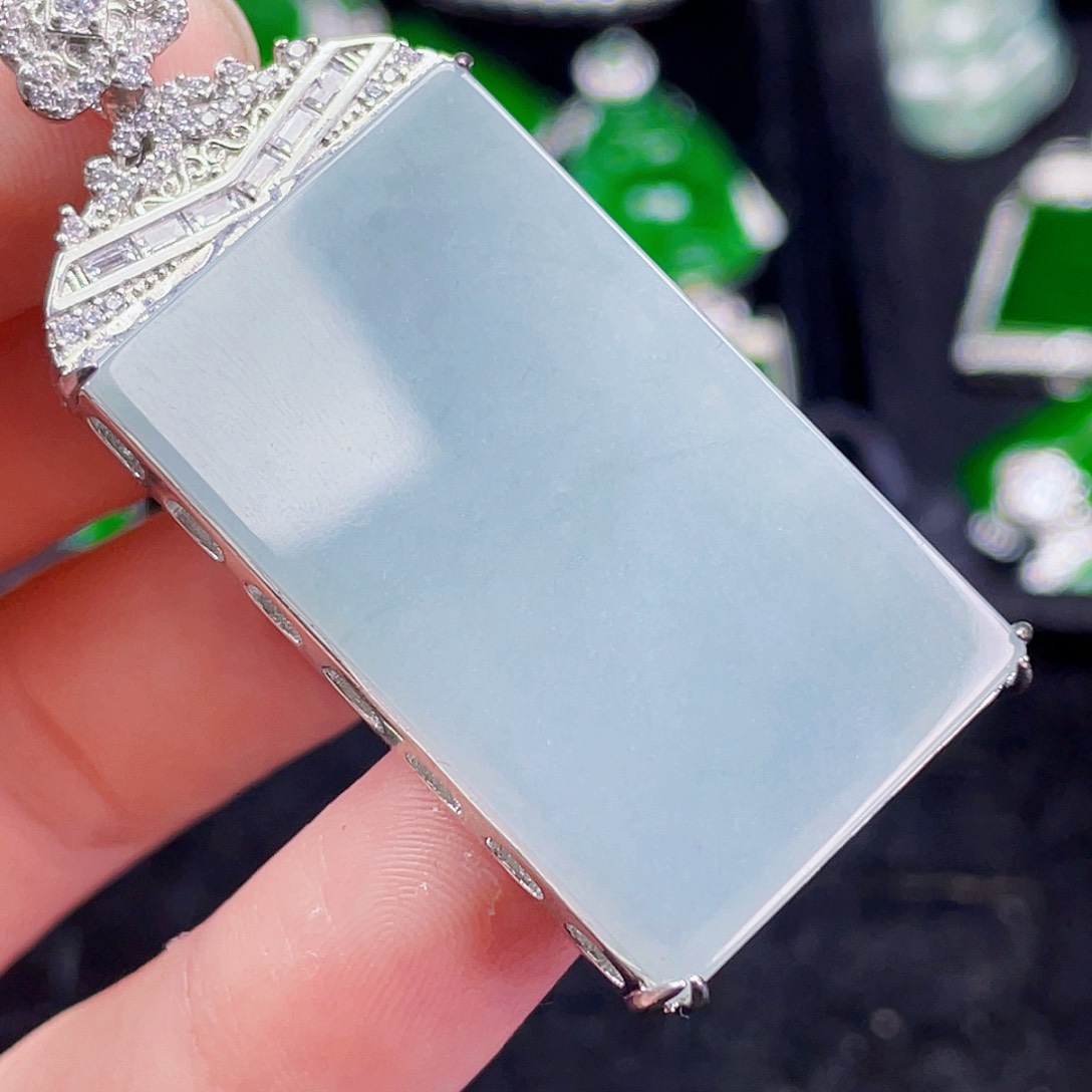 翡翠未镶嵌吊坠(不含链)109