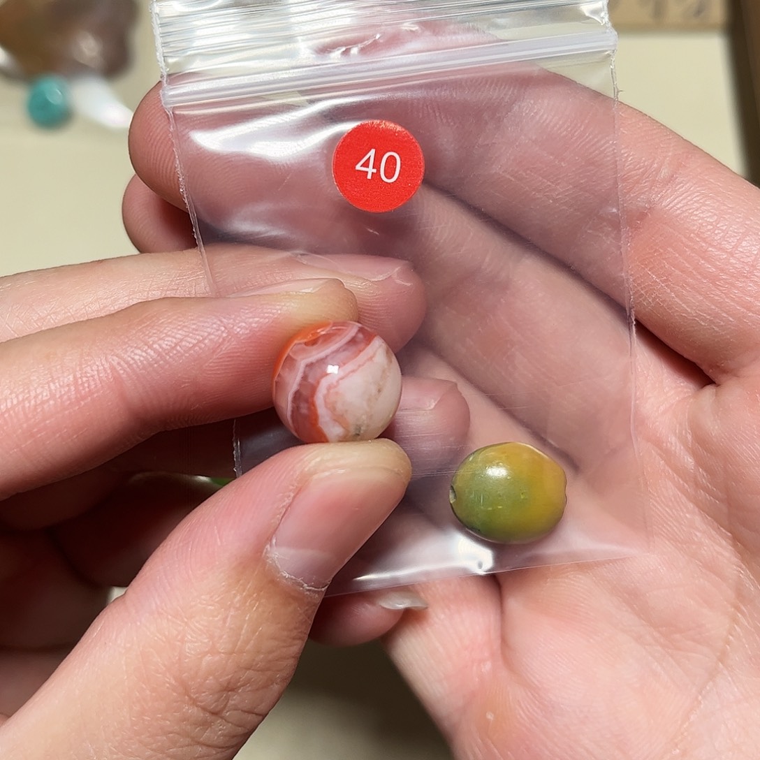 桥****南红玛瑙未镶嵌珠宝奇石