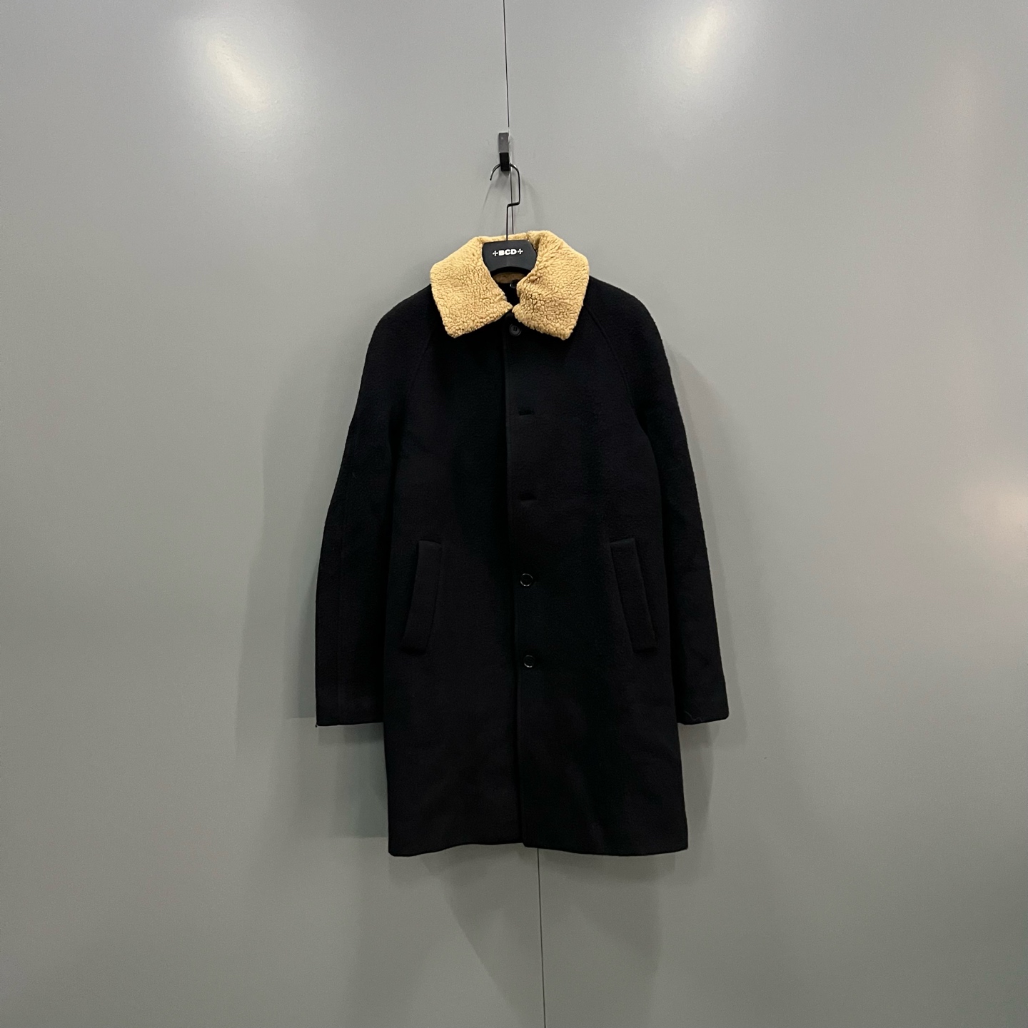 未使用 maje jp1222 MSGM 黑色羊羔绒毛领大衣 M码 020224