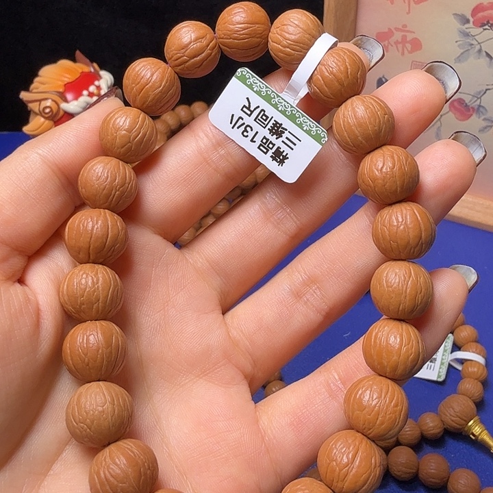 大***容手串猴头核桃聚宝盆