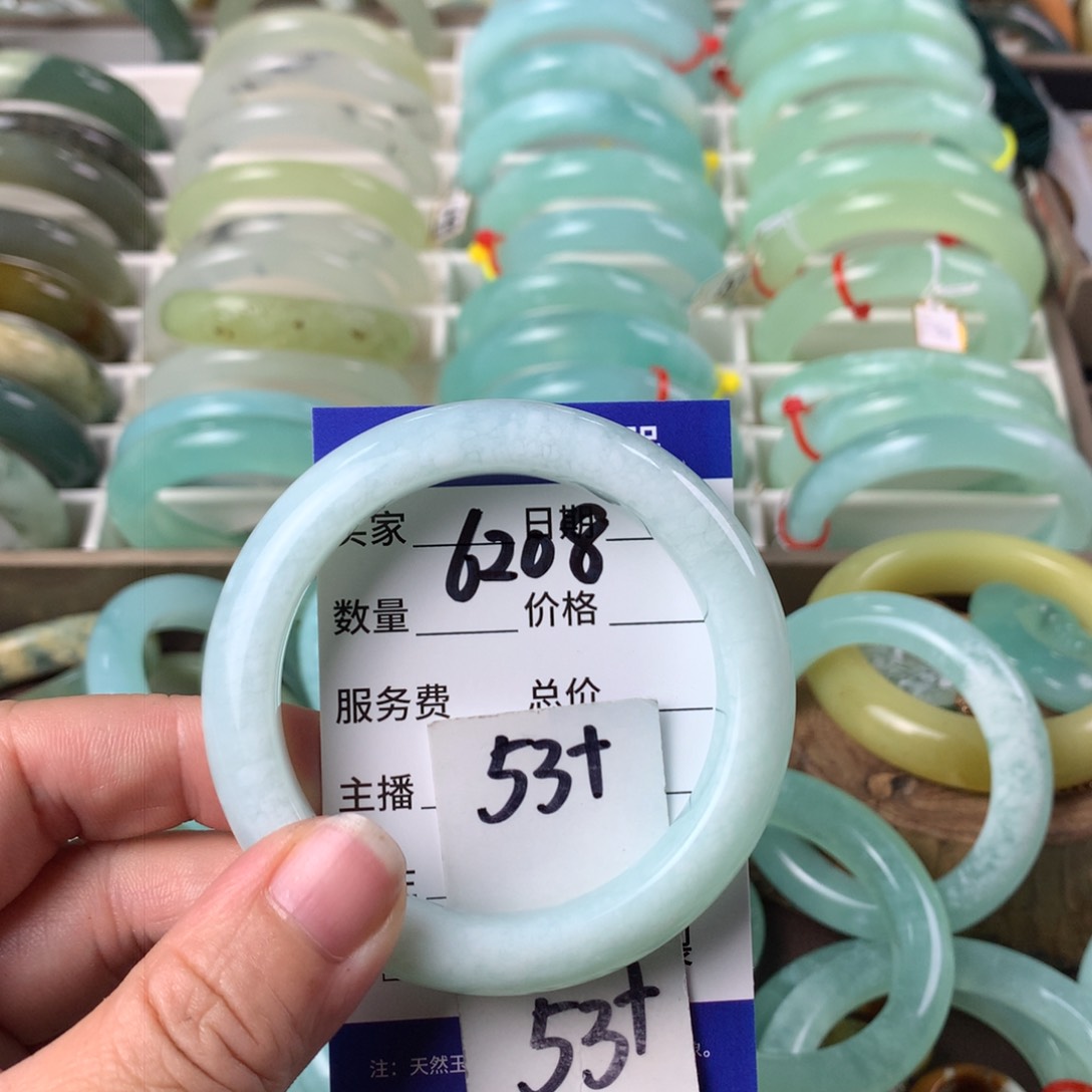 蛇纹石玉手镯未镶嵌6208