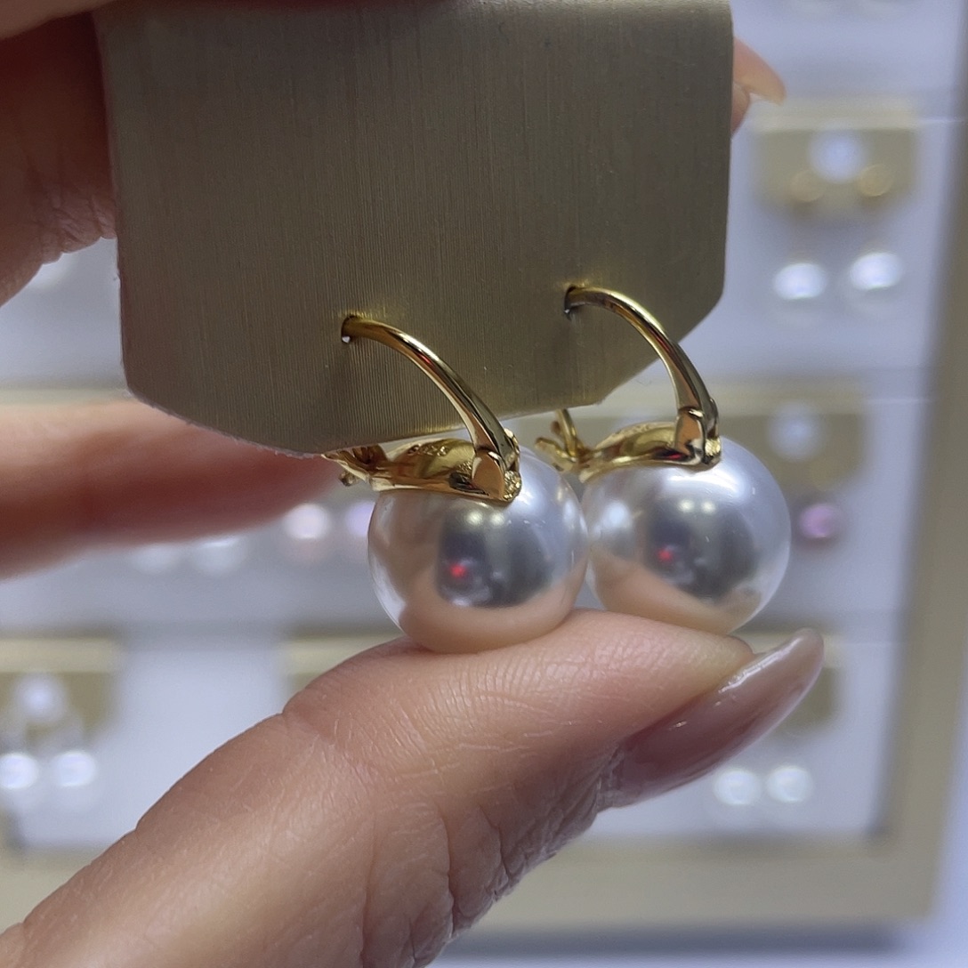 银S925镶嵌淡水珍珠耳饰