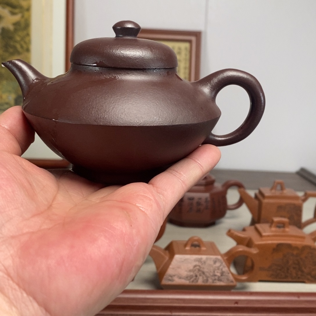 紫砂茶壶原矿泥料传统工艺制作