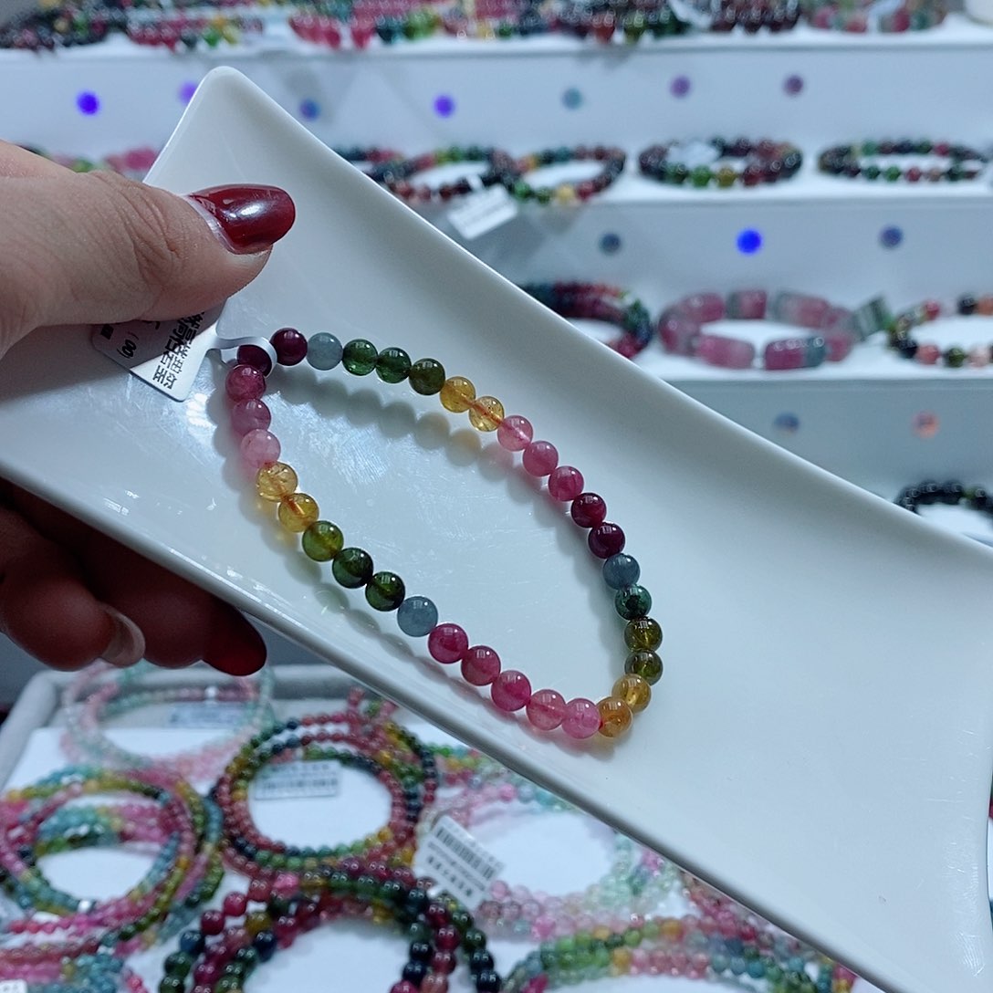 碧玺手链未镶嵌大*多样性发一条