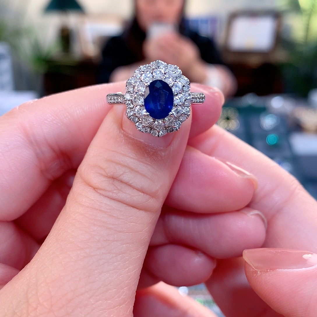 【闪购商品】蓝宝石戒指18K金镶嵌蓝宝石戒指皇家蓝