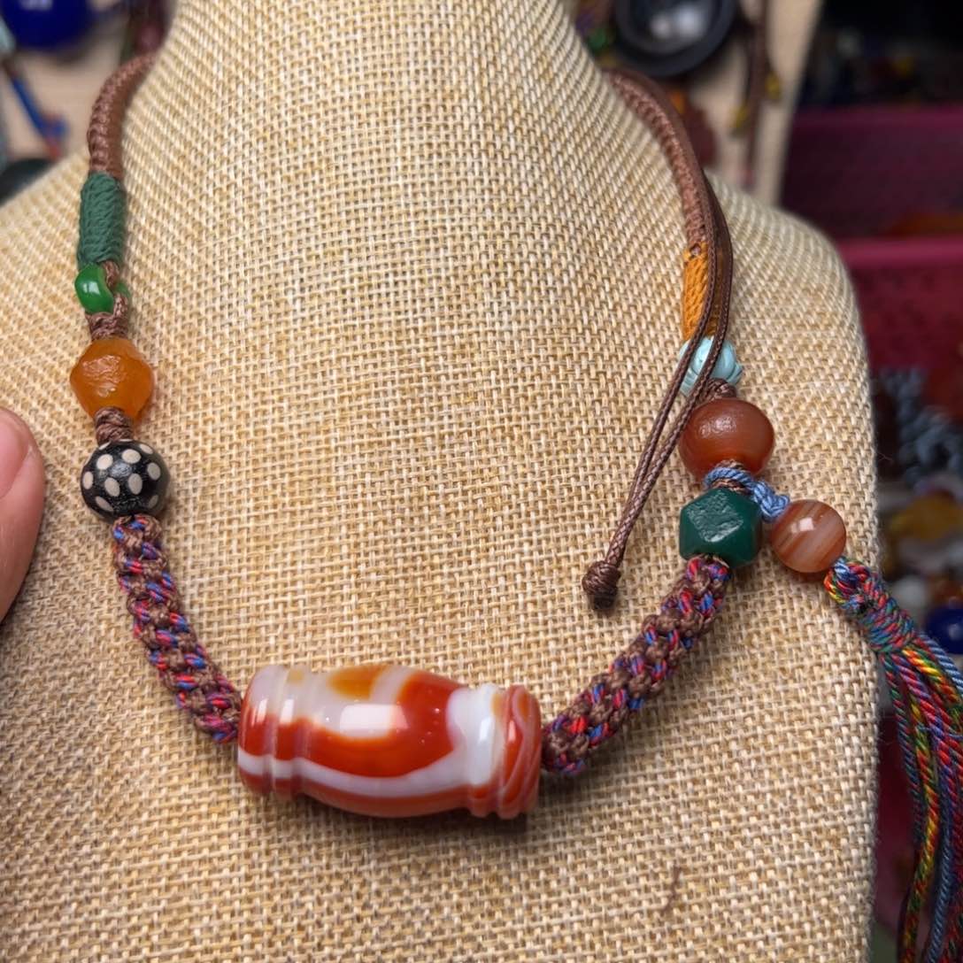 玛瑙/玉髓颈饰未镶嵌