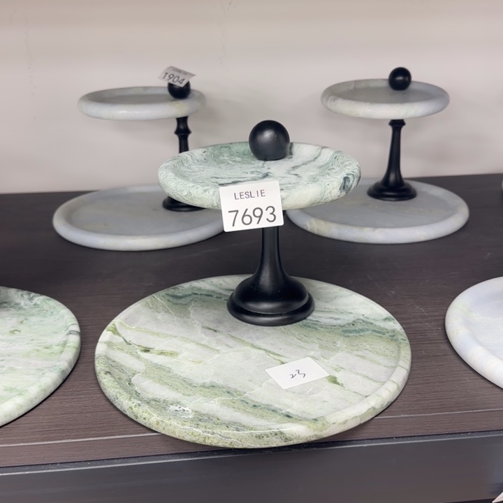 瑶**?L。  76 93。       