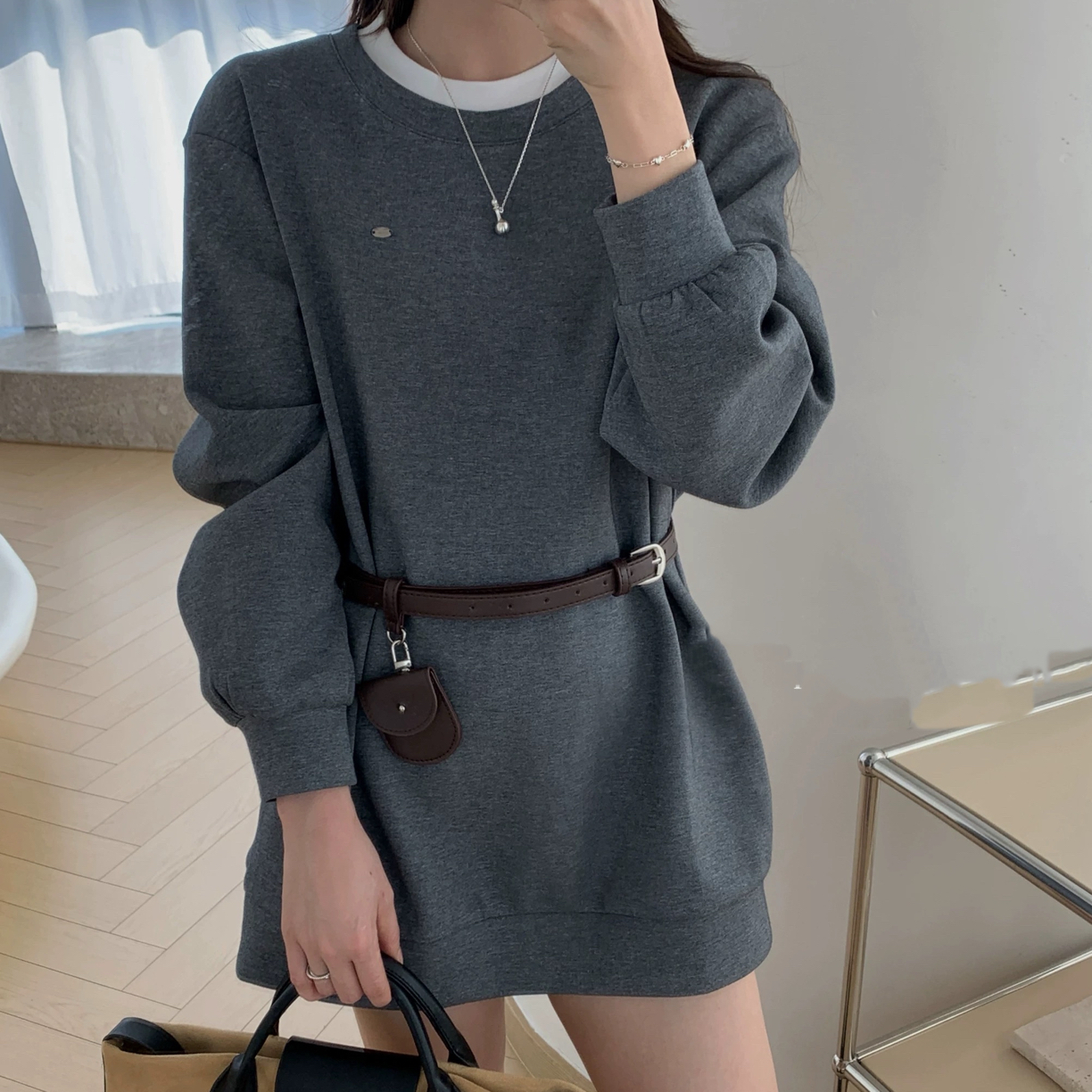 8133皮带套头卫衣