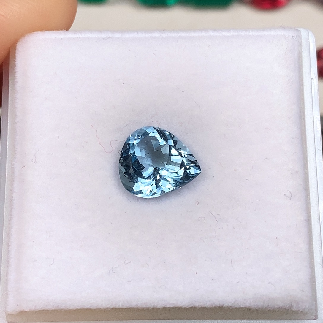 海蓝宝石裸石2.5ct