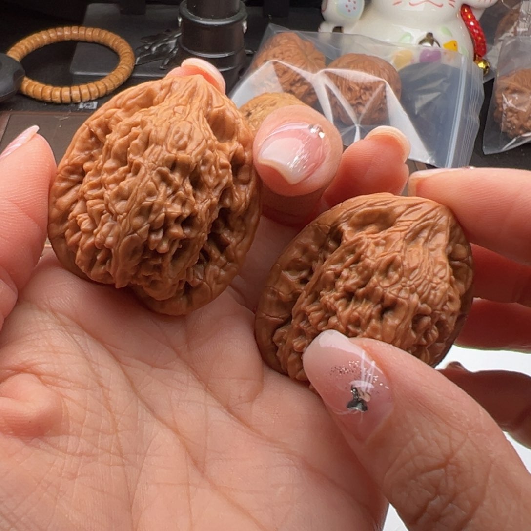 文玩核桃把件虎头王37