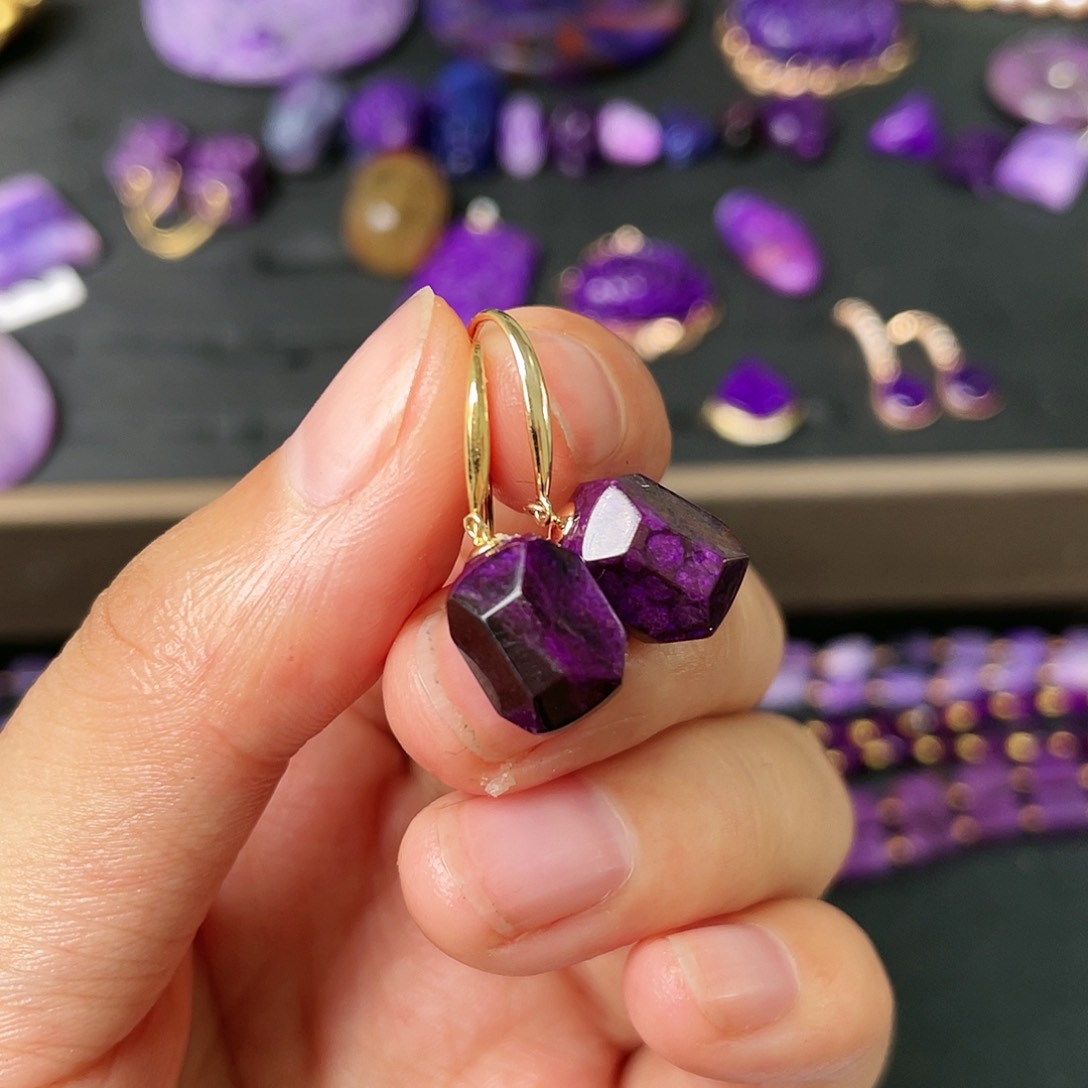 苏纪石（舒俱来）耳钩18K金镶嵌