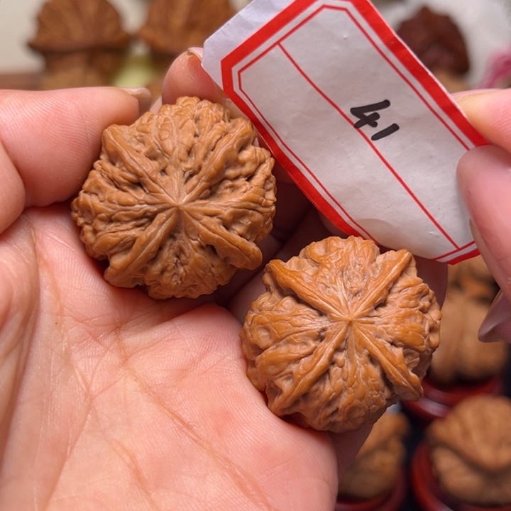 文玩核桃吊坠33.5雨花石正四棱41