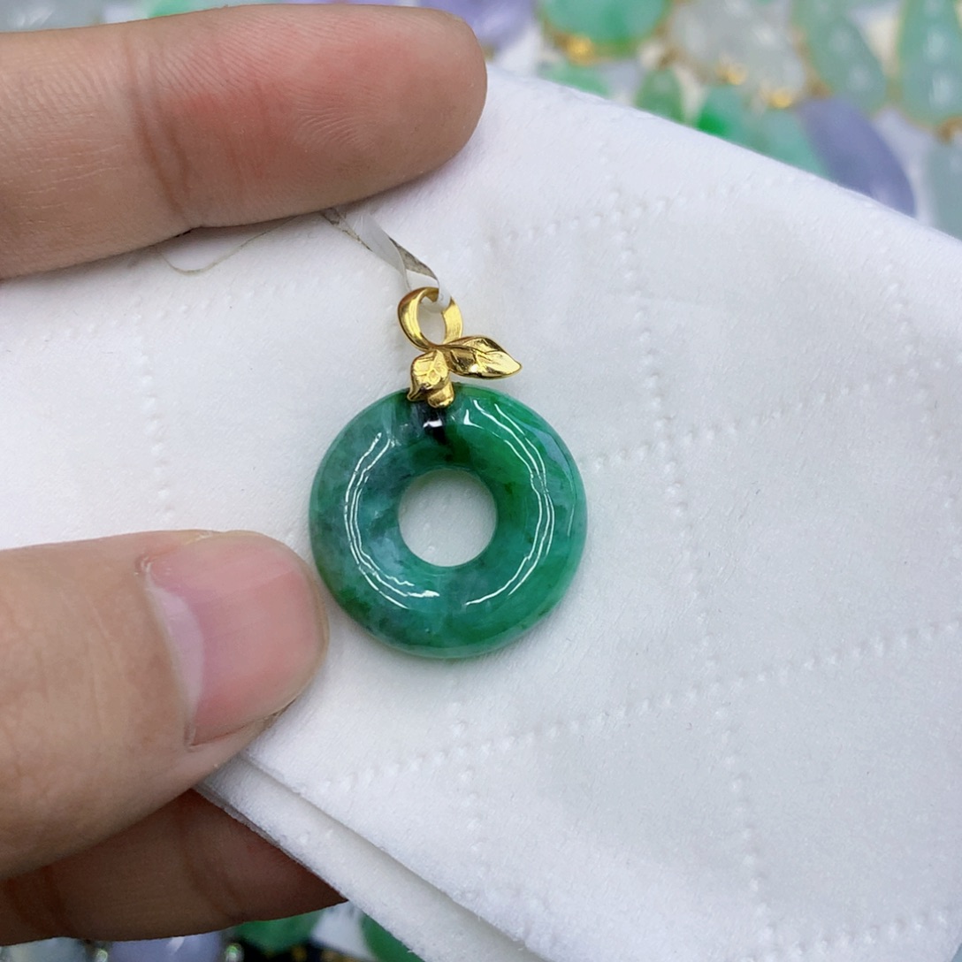 【闪购商品】颈饰未镶嵌翡翠