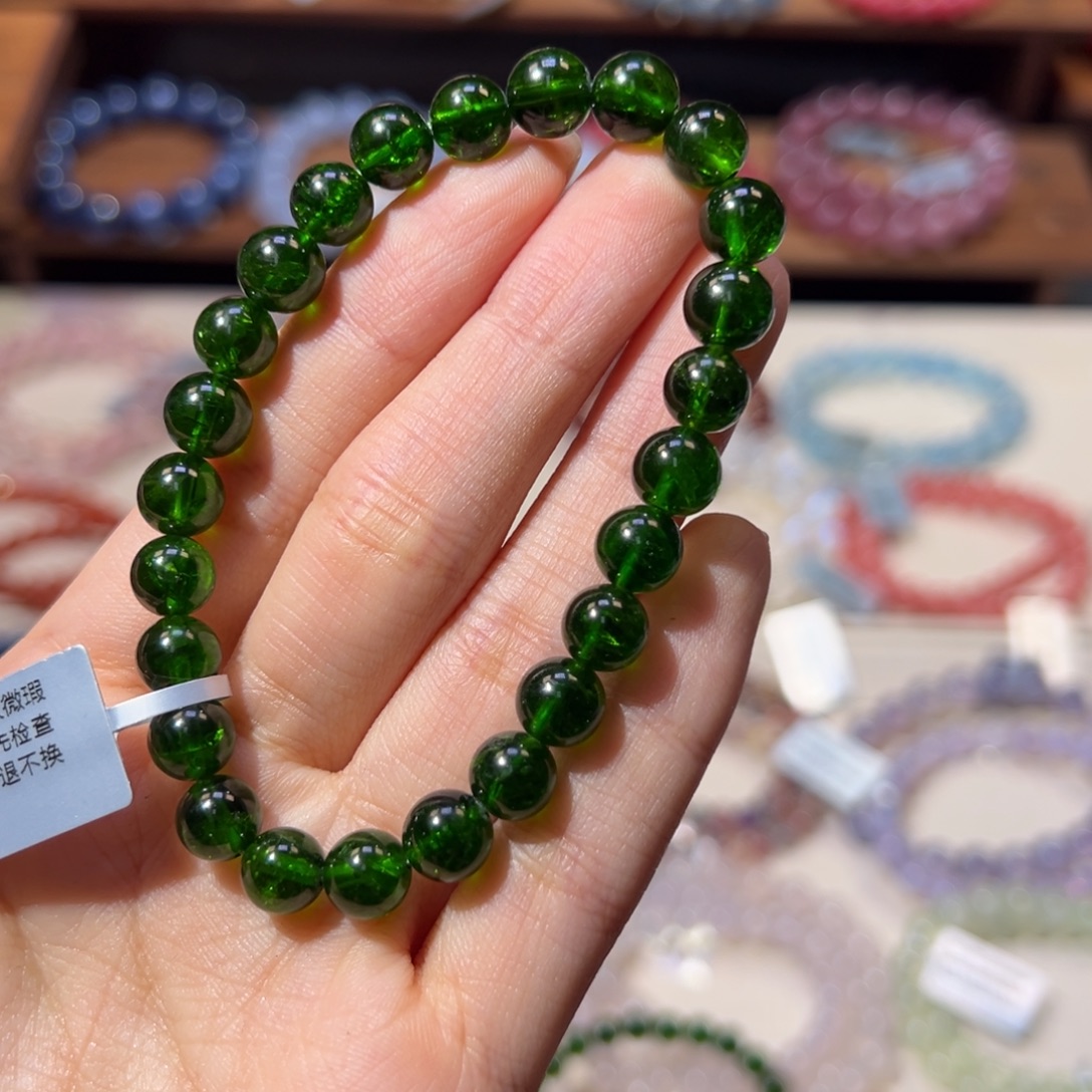 苏***沫手串未镶嵌水晶7m毕业级高品透辉石