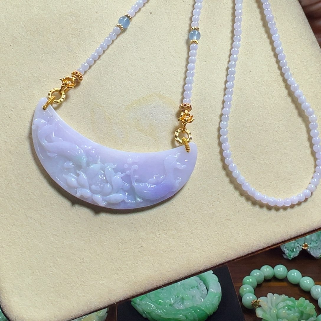 翡翠未镶嵌吊坠(赠链)锦鲤