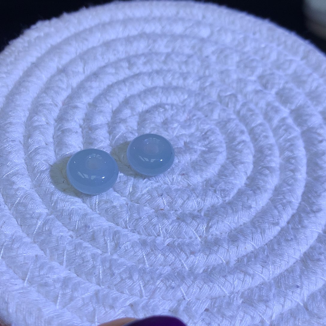 散珠翡翠天然缅甸翡翠扣子卡11.4厚6白冰一对