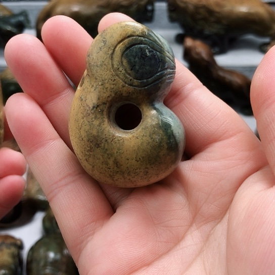 岫岩河磨玉（透闪石质玉）把件未镶嵌