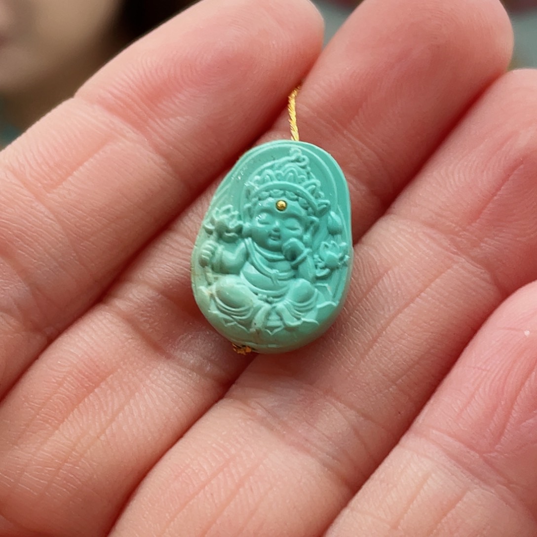 绿松石颈饰未镶嵌