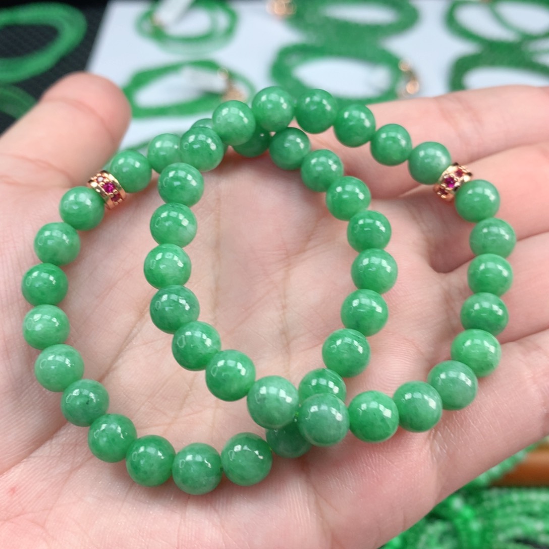 翡翠手链未镶嵌两条翡翠