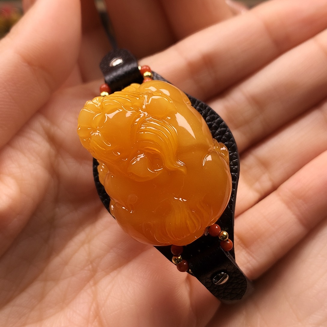 蜜蜡手镯未镶嵌手镯