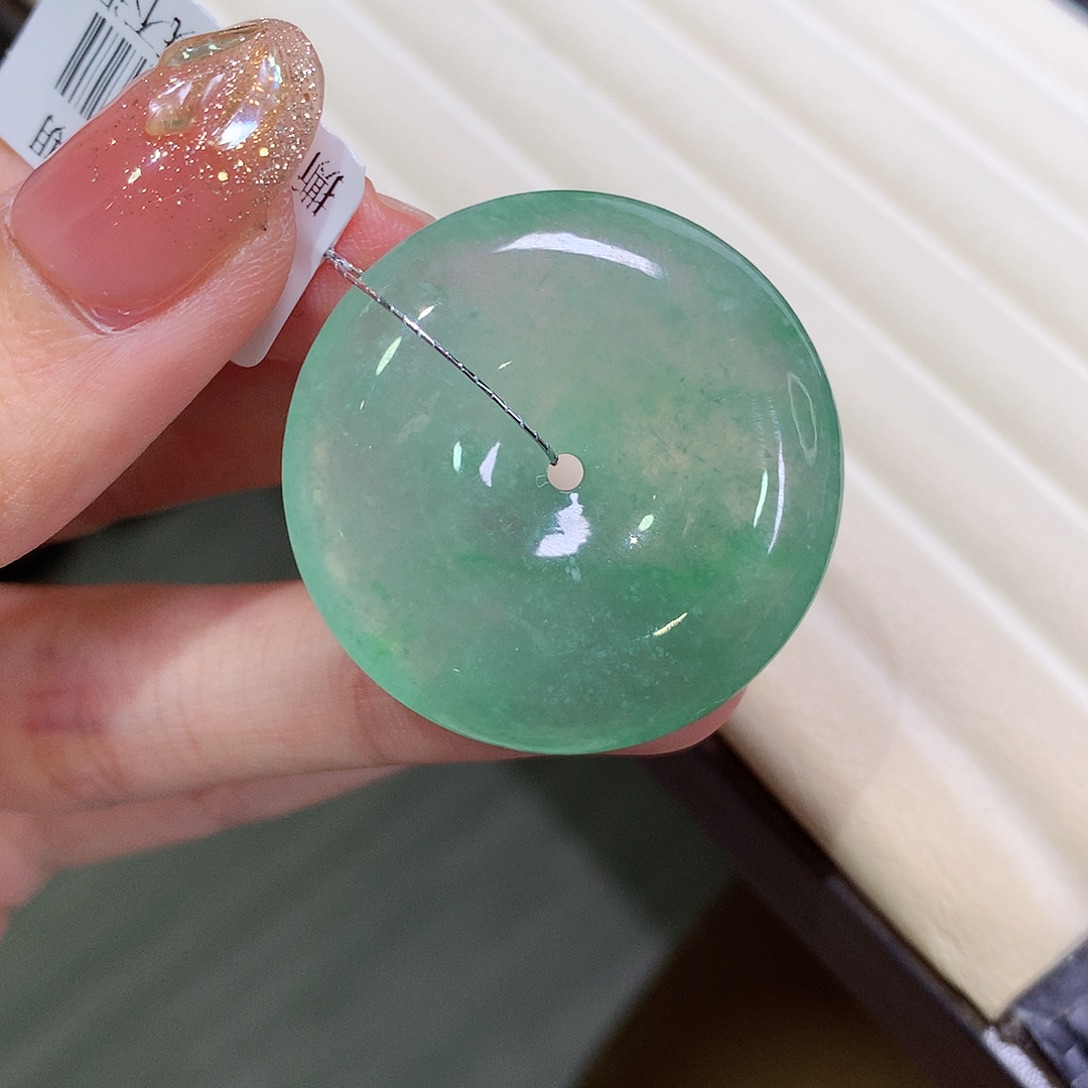 翡翠未镶嵌颈饰31.9-7