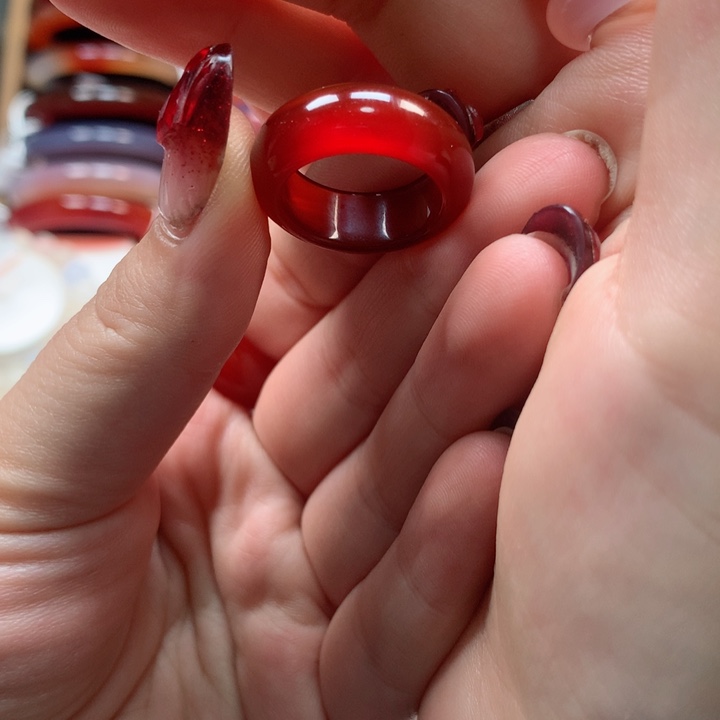 玛瑙/玉髓手镯未镶嵌琳**飞