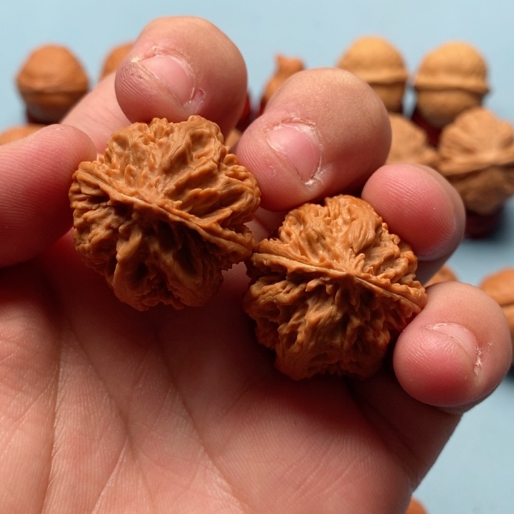 文玩核桃把件大粗筋