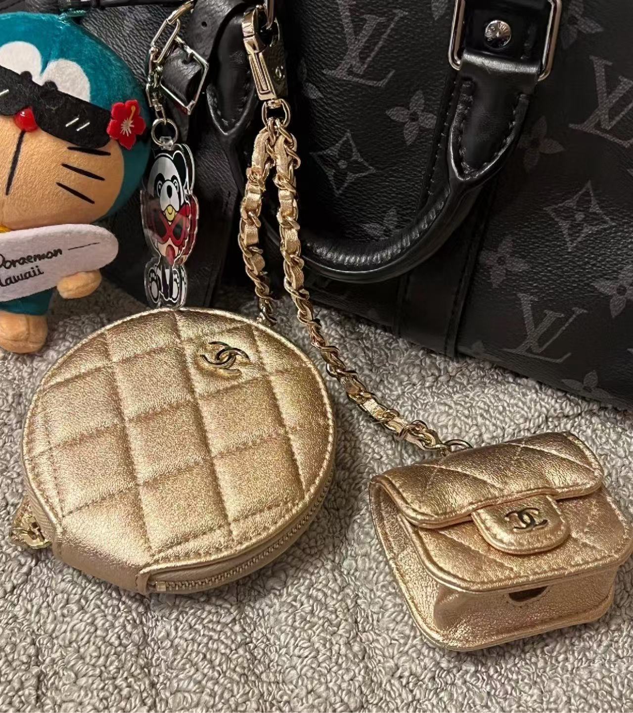 95新 Chanel/香奈儿 展会外场！金色双子星小废包