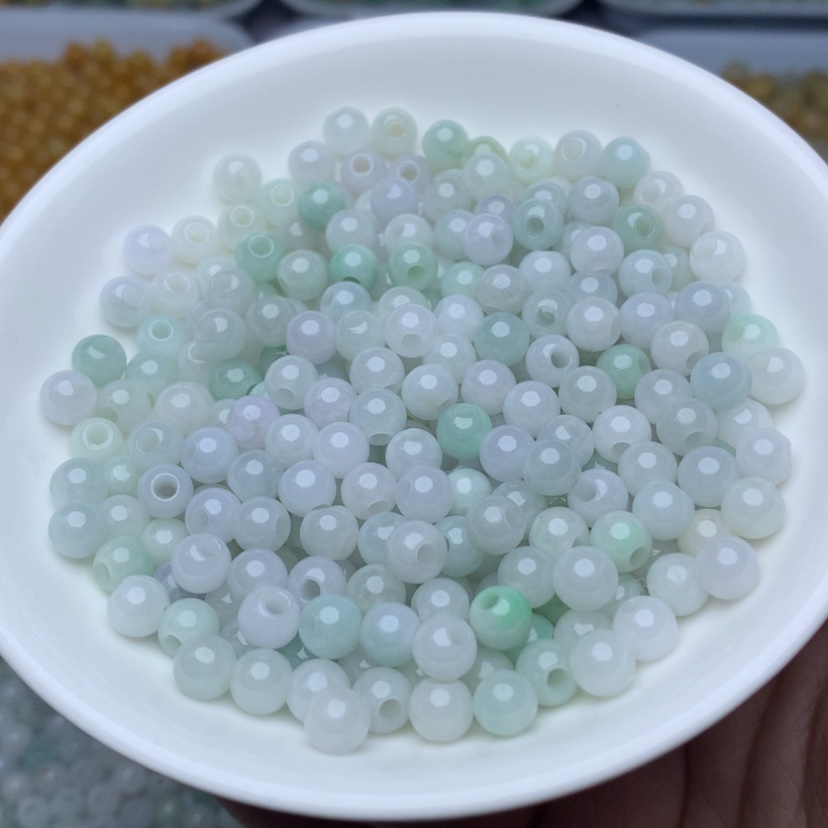 【闪购商品】翡翠手链未镶嵌卡6冰绿白大孔珠100颗