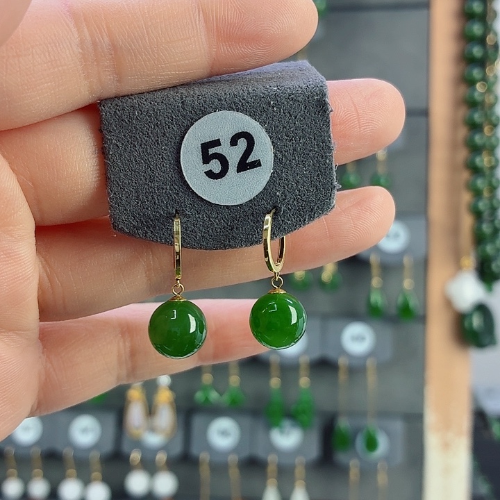 和田玉18K金镶嵌耳饰