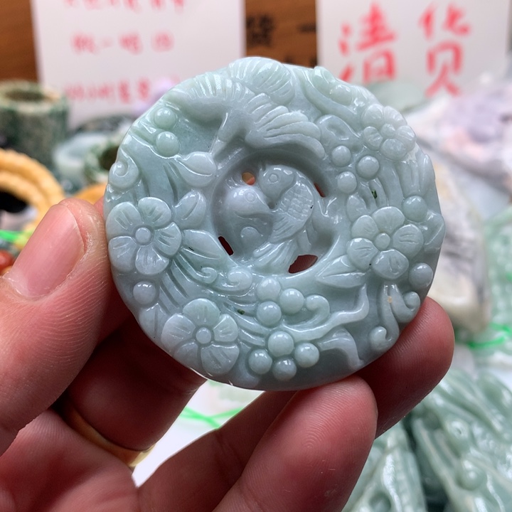 翡翠未镶嵌颈饰保真天然a货翡翠