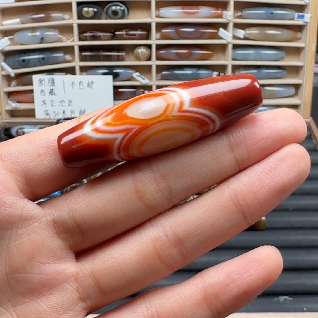 小***客玛瑙/玉髓未镶嵌颈饰