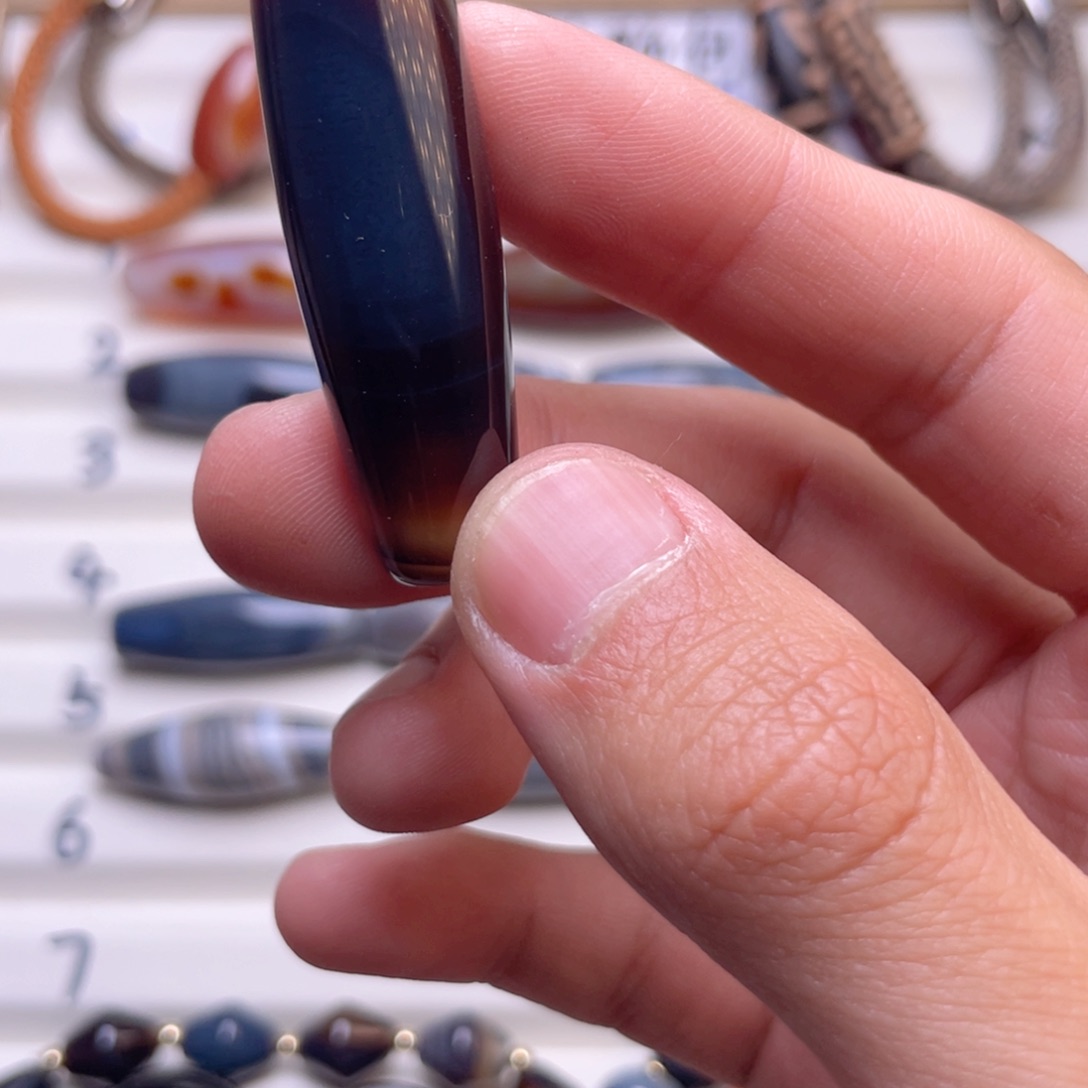 爱***己合金颈饰玛瑙/玉髓