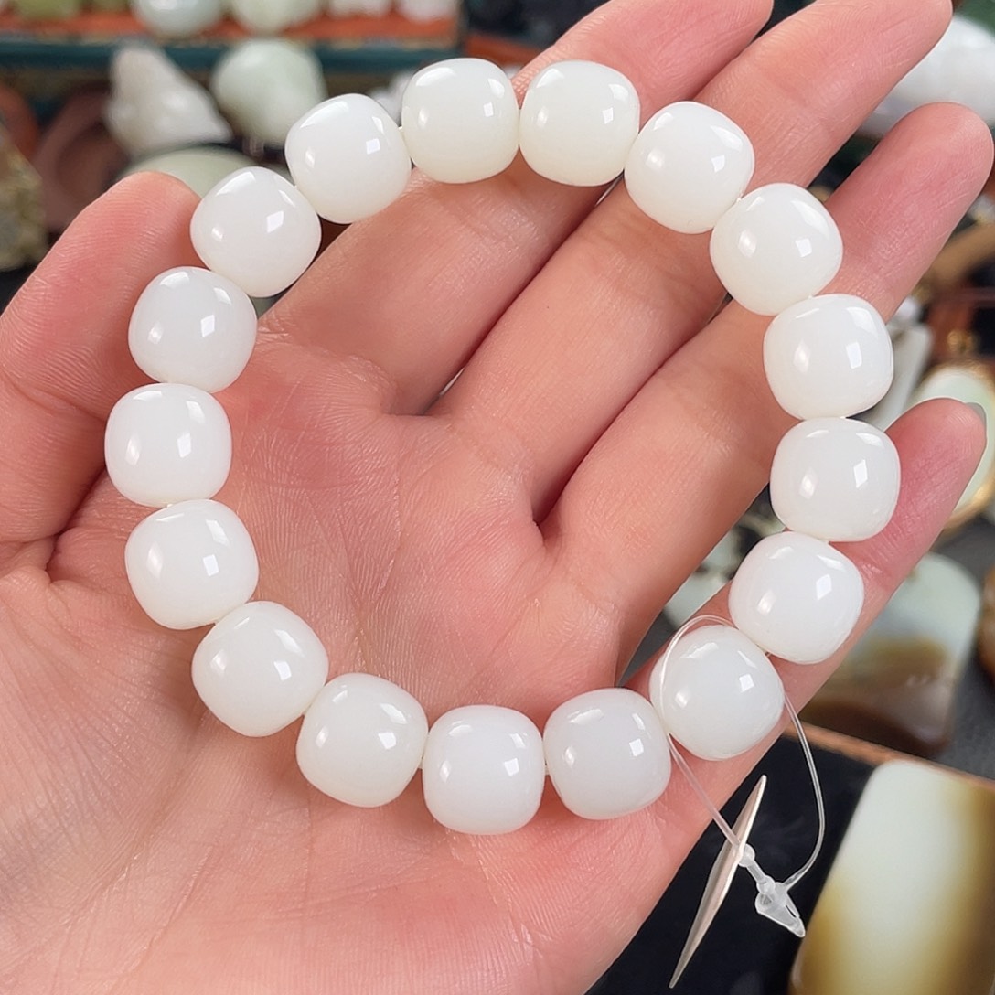 和田玉未镶嵌手链新疆且末老料山料 13mm老型过灯几乎