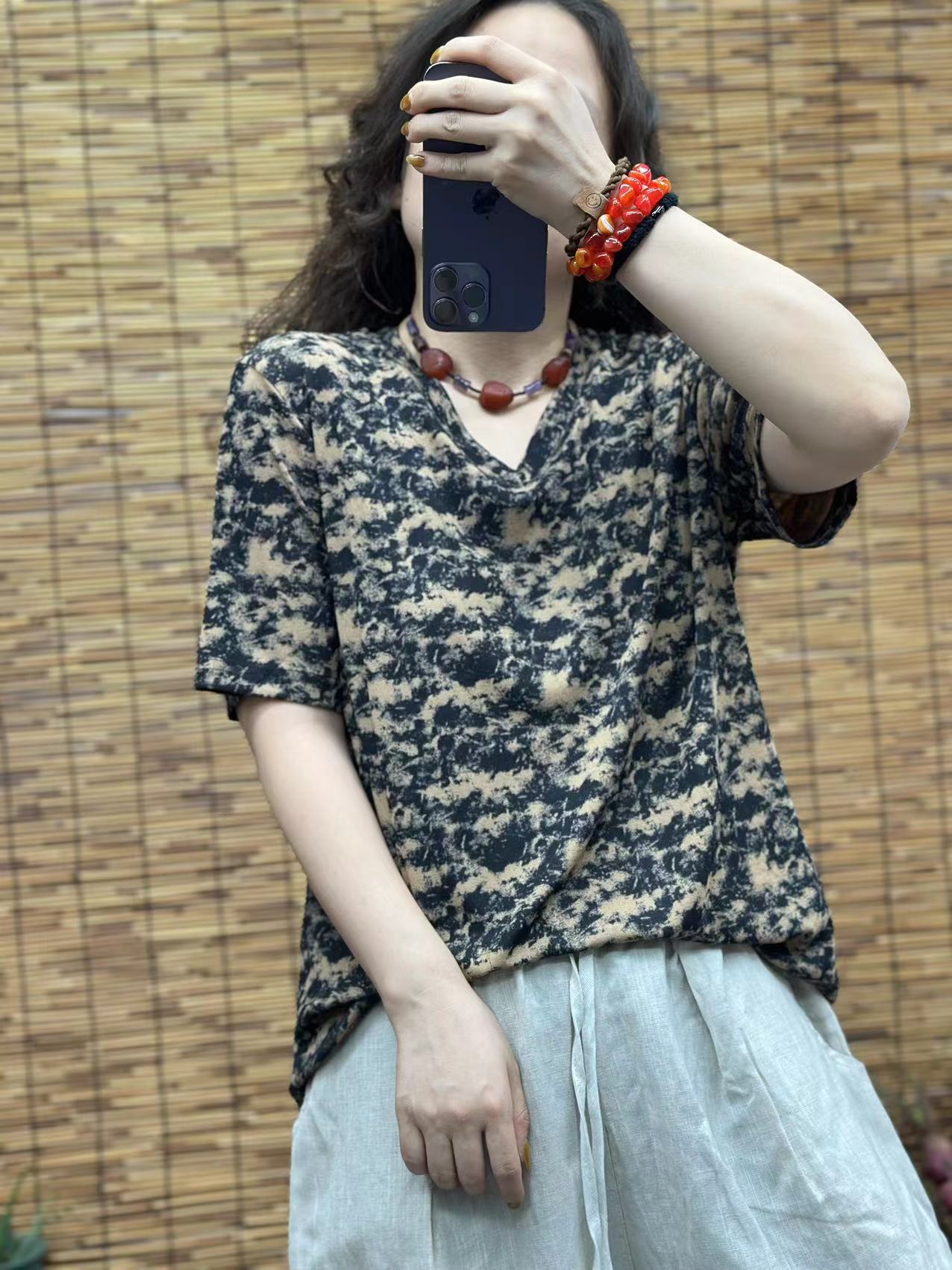 HY    V领扎染T恤