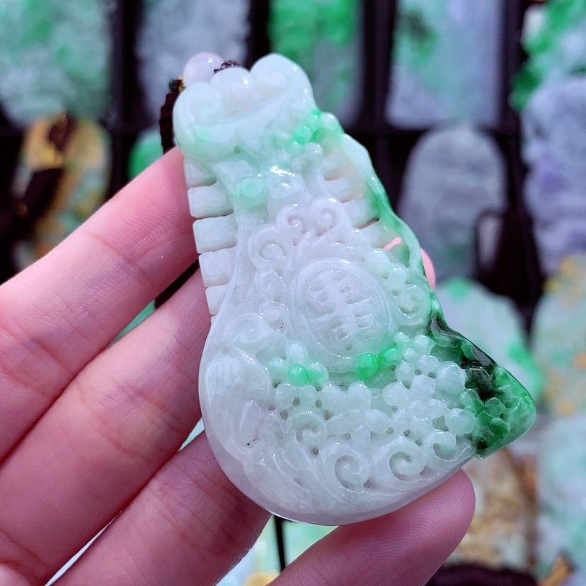 【闪购商品】翡翠颈饰未镶嵌天然