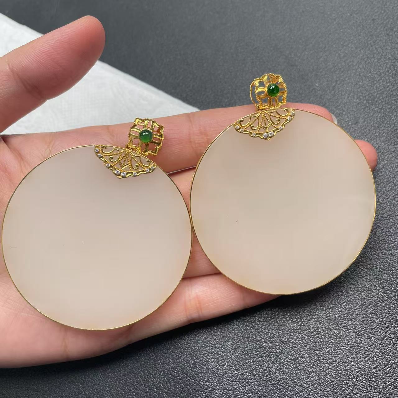 【玉经纶】-32064/Q28-和田玉无事牌-多样性发其一