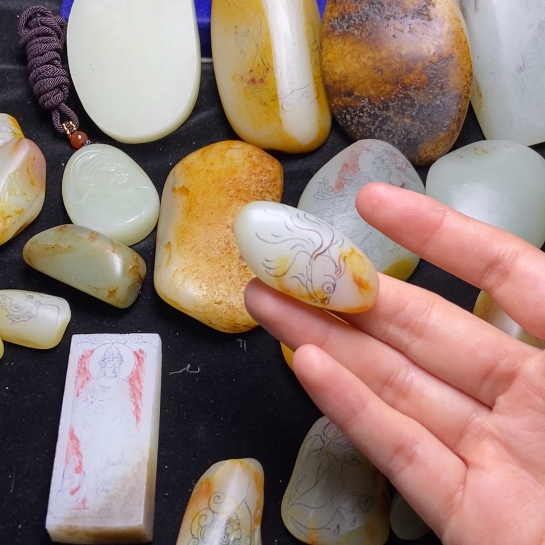 原石未镶嵌定制和田玉